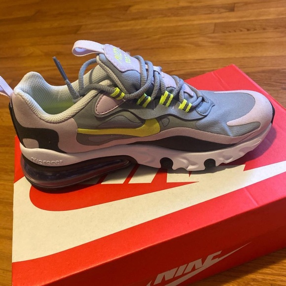Nike Airmax 270 React